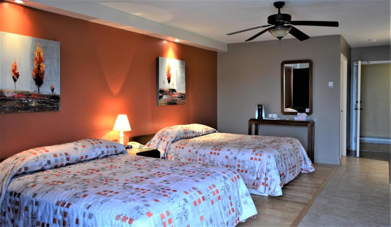 Quatre Saisons Hotel 2*